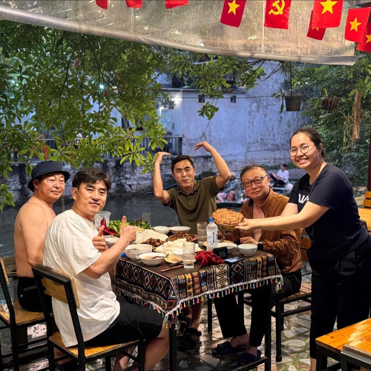 Tam Coc River View Homestay นิญบิ่ญ ภายนอก รูปภาพ