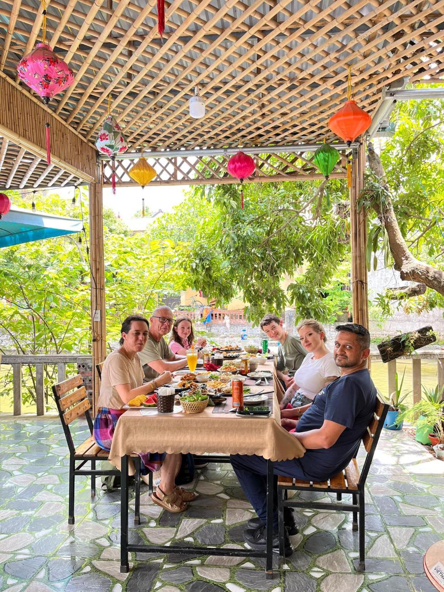 Tam Coc River View Homestay นิญบิ่ญ ภายนอก รูปภาพ